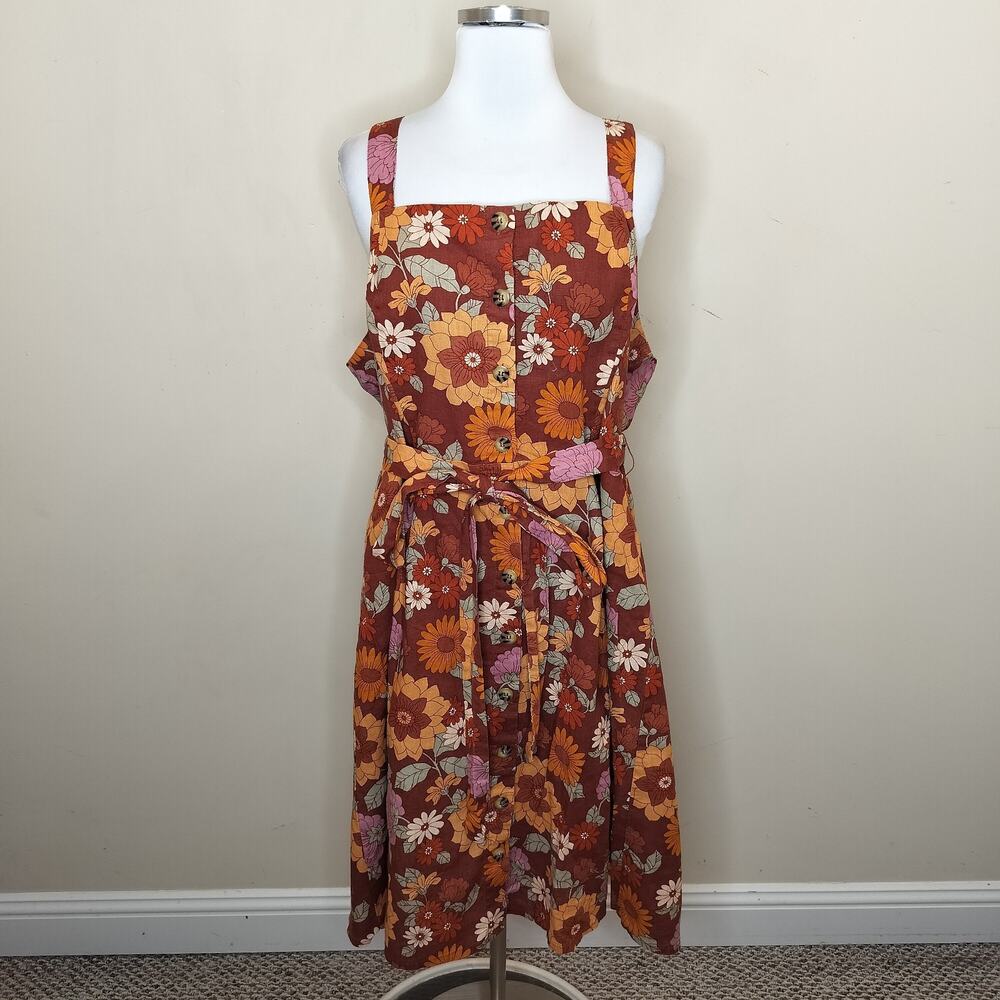 Princess Highway | Modcloth • Hannah Floral Dress - Picture 2 of 11